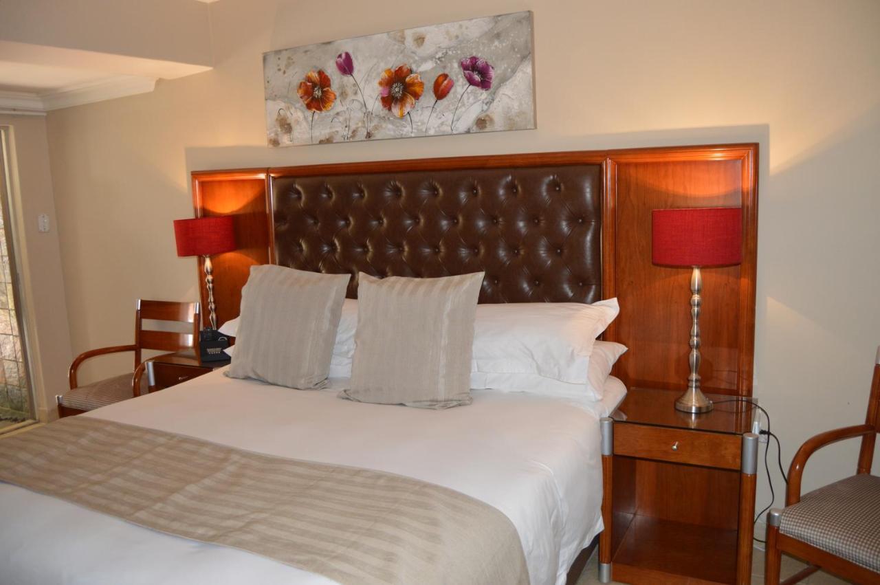 De Bron Inter-Leading Family Room